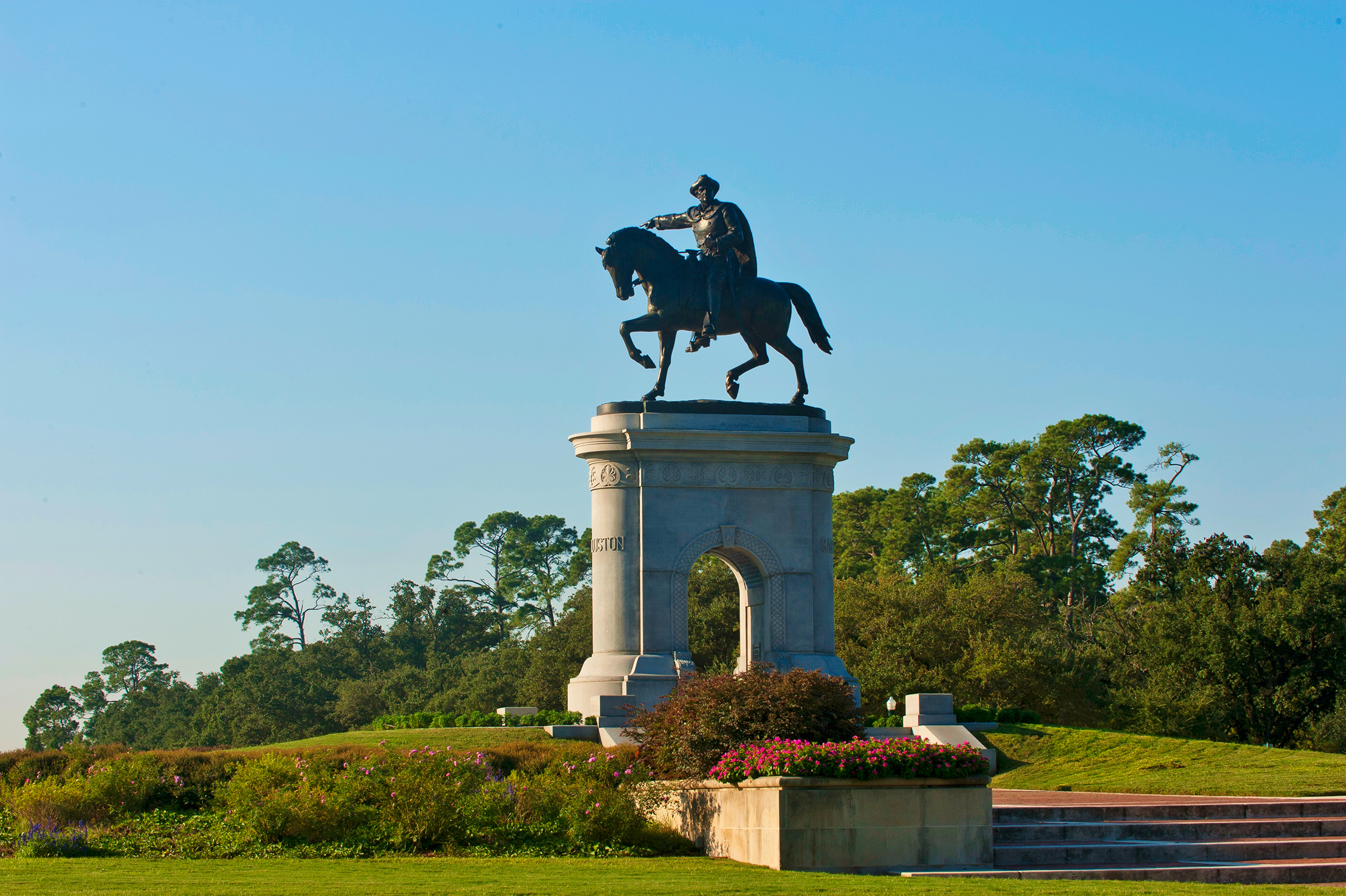 SAM HOUSTON MONUMENT